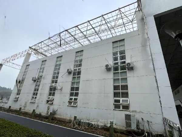 江西某大学室内体育馆结构鉴定